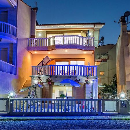 Peramos Rent House Apartamento Néa Péramos Exterior foto