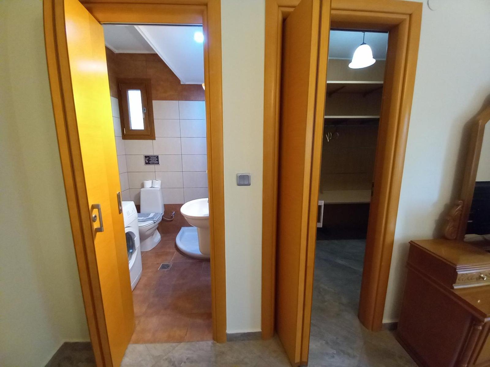 Peramos Rent House Apartamento Néa Péramos Exterior foto