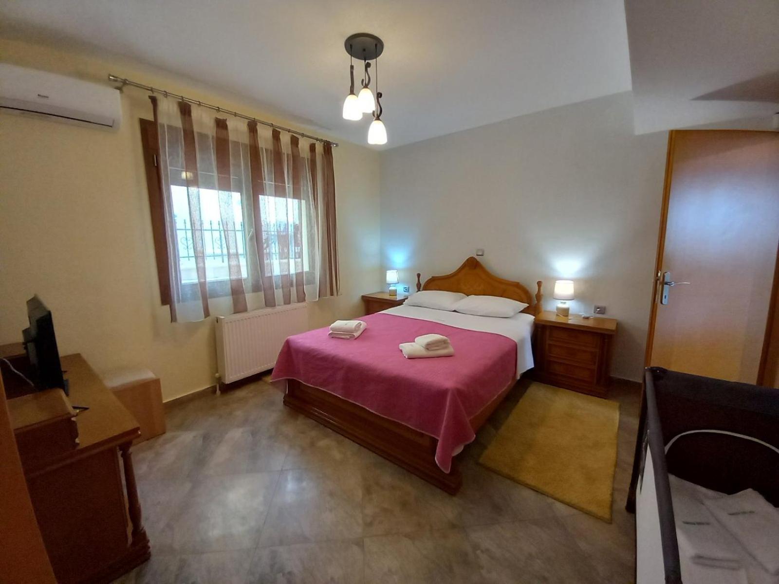 Peramos Rent House Apartamento Néa Péramos Exterior foto